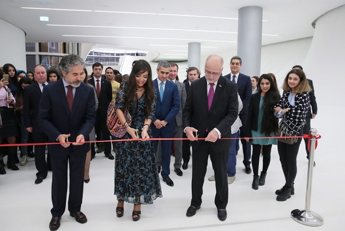 Solo exhibition by renowned Mexican artist opens at Heydar Aliyev Center